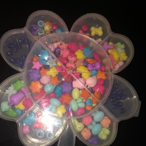 Beads for children's jewelry like new