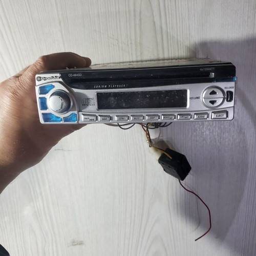 Roadstar CD-484GD car radio like new, CD player 60W