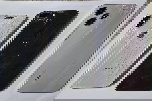 3 κινητά Iphone -Xiaomi για ανταλλακτικά [διαβάστε την περιγραφή]