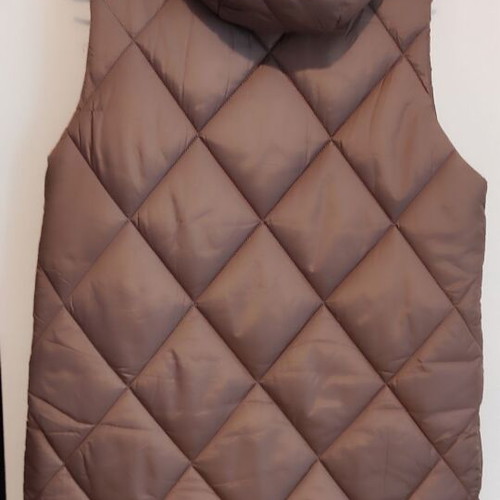 Quilted sleeveless jacket new cappuccino brown size M