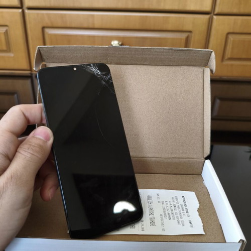 Samsung A22 5G screen used, cracked, functional