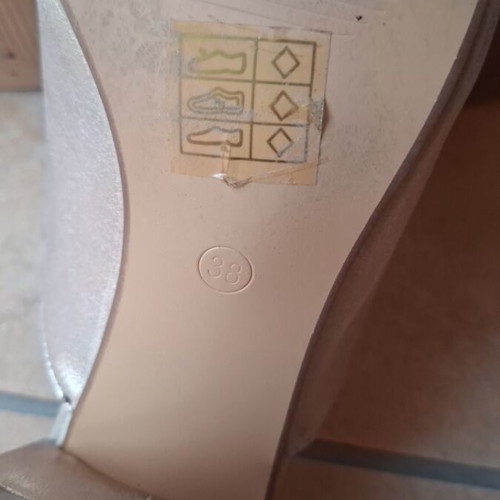 Exe gold slippers size 38