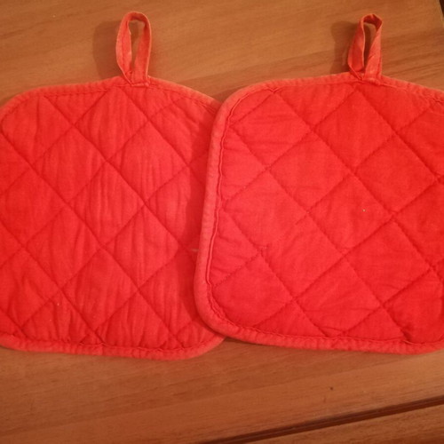 Bravo vintage fabric pot holders used