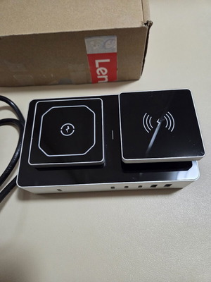 Multiport desktop charger MST-0302C with fast and wireless charging