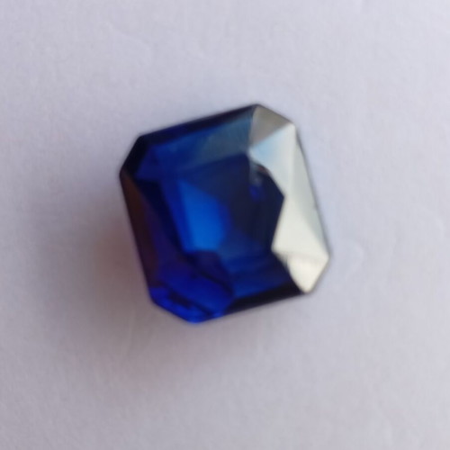 Sapphire faceted 5.75 ct used