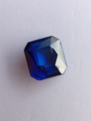 Sapphire faceted 5.75 ct used