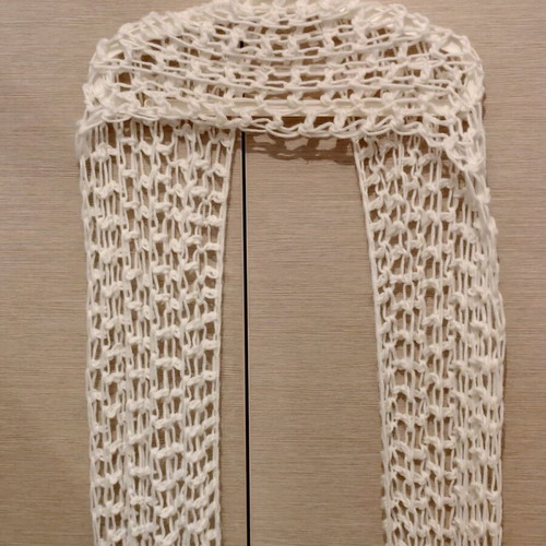 Julia Bergovich scarf new, white with loose knit