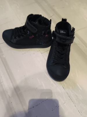 Geox Disney Minney kids boots used size 28 black