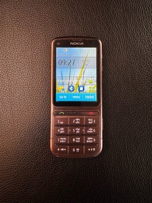 Nokia C3-01.5 употребяван с кутия и неизползвани слушалки