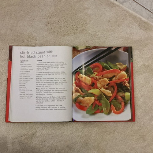 Wok and Stir Fry Book in Excellent Condition