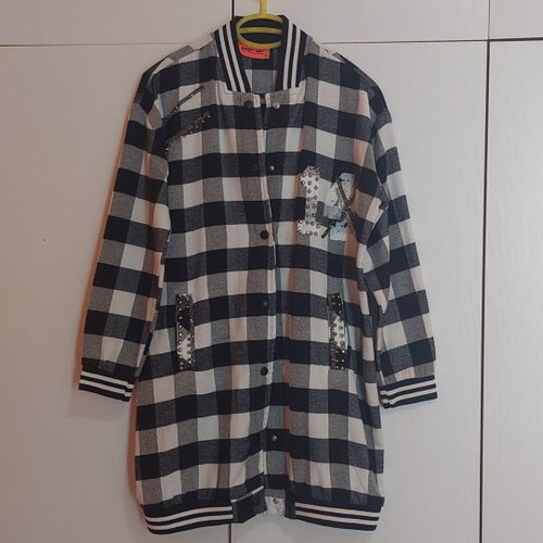 Shacket shirt-jacket plaid white, black, grey size S like new