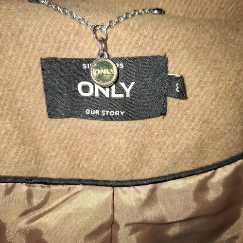 Only women's coat beige, like new