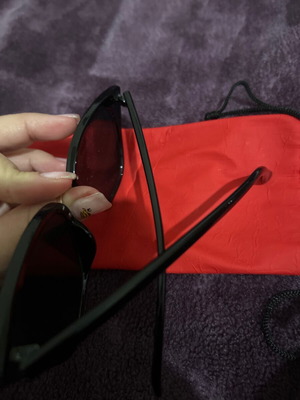 Sunglasses like new, black