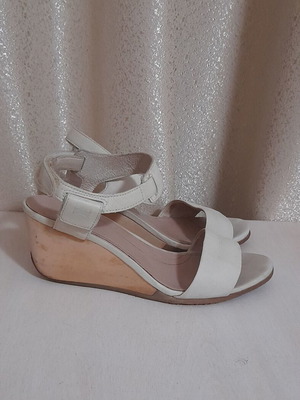 Camper leather platform sandals used, size 38, cream color