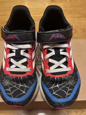 Adidas Run Falcon Spider shoes used, size 30, multicolor