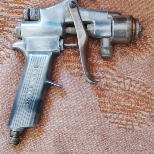 DeVilbiss paint gun used, for spare parts only