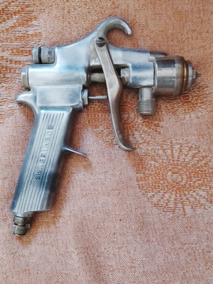 DeVilbiss paint gun used, for spare parts only