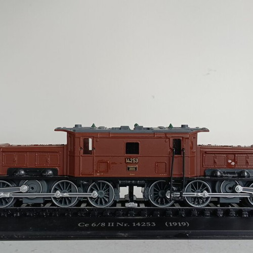 Collector's model locomotives like new, set of German, Swiss and NOHAB M61