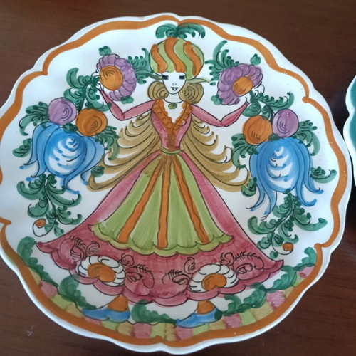 Handmade Skyrian plates used, 19 and 18 cm, set of two
