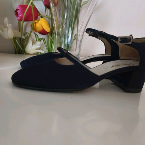 Mary Jane women's shoes Gorgio Armani used blue size 37.5