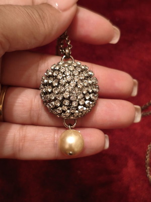 Dimitriadis long necklace used with crystals and pearl