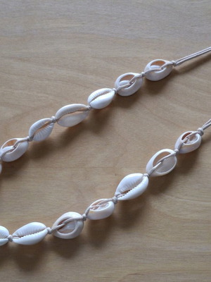 Shell necklace summer condition like new