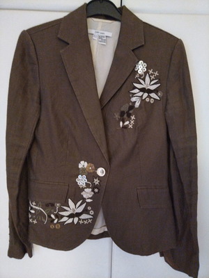 Zara jacket small with beautiful design like new, brown