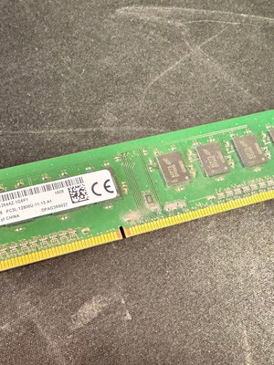 Micron PC3L 12800U 4GB used, 1 piece