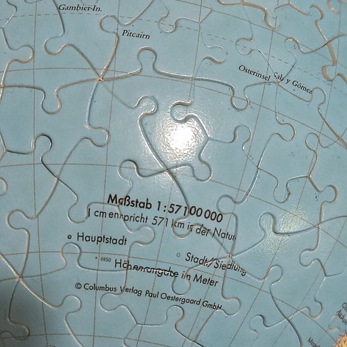 Ravensburger 3D globe puzzle, 20cm diameter, 540 pieces