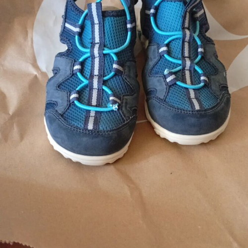 Blue casual sandals for boys size 30 with leather insole like new