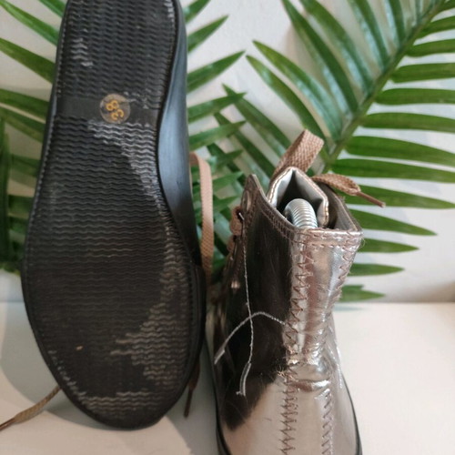 B&S Sneakers gold-silver like new, size 38