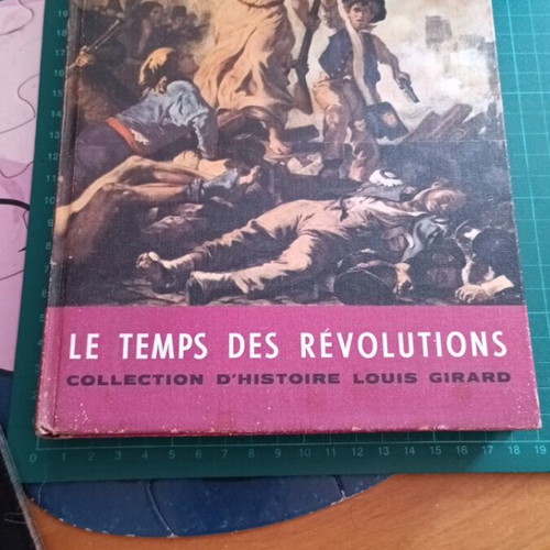 Le Temps des Révolutions French history book like new