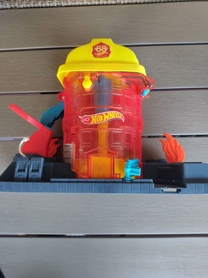Hot Wheels Fire Station used