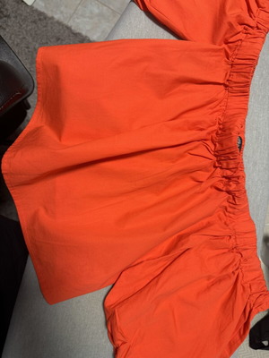 Bershka red off-shoulder crop top, XS