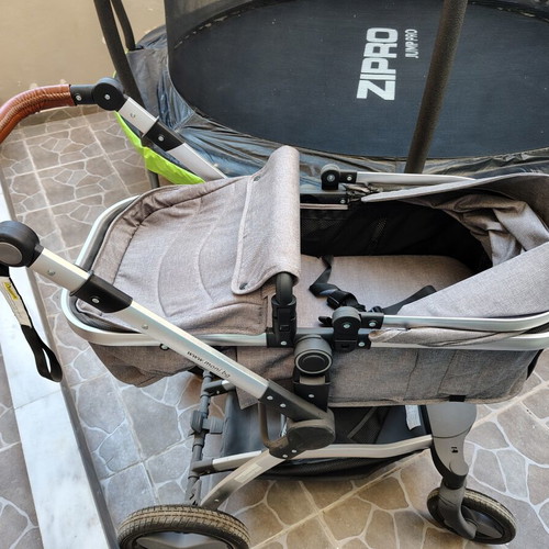 Baby stroller with car seat and accessories