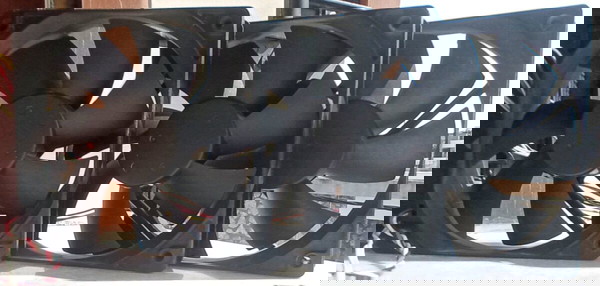 Ανεμιστηράκια RU Sleeve-Bearing και Nemesis NF120 PWM RGB