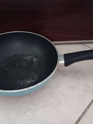 Small deep frying pan used