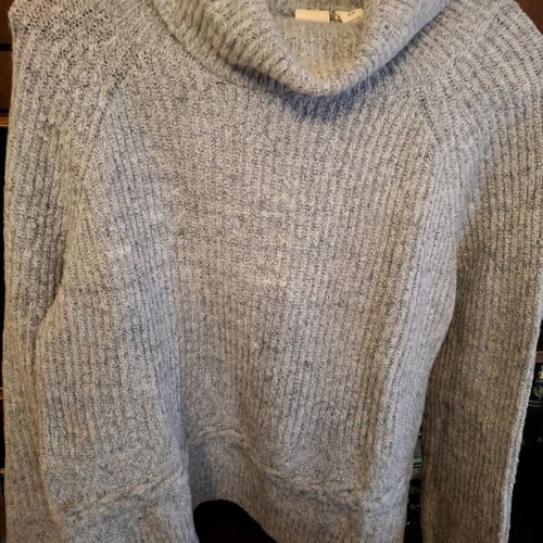 Roxy gray turtleneck pullover like new size M