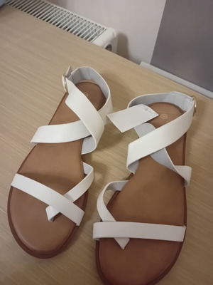 Women's white platform sandals, size 39