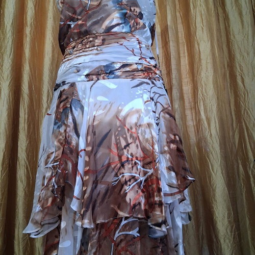 Official dress with silk.