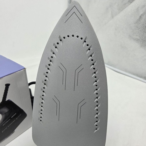 Taurus Steam Iron 2800W New with Ceramic Plate and 430ml Water Tank