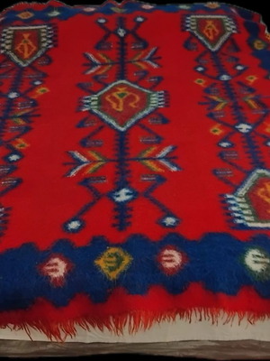 Handmade wool double woven blanket like new with fringes