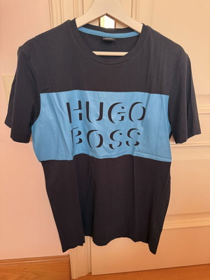 Hugo Boss short-sleeve black t-shirt like new, size M
