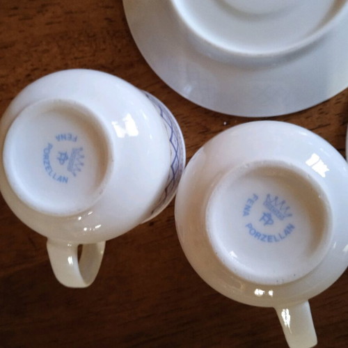 Coffee cups collectible like new with Zajecar saucers