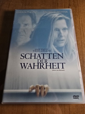 What Lies Beneath DVD like new, psychological thriller by Robert Zemeckis