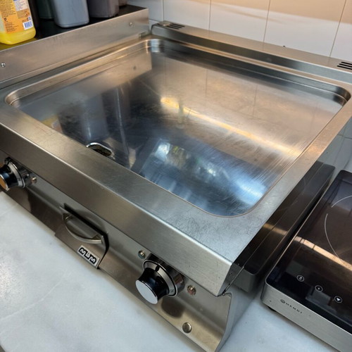 MBM FTBE77TLC professional griddle plate like new