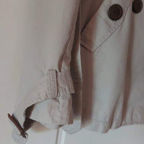 Stradivarius trench coat new, size M, beige