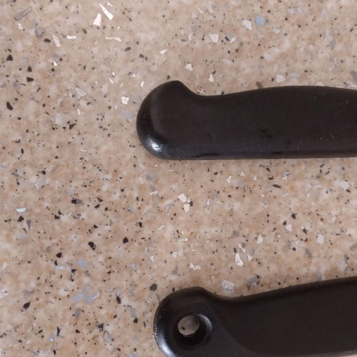 Kitchen knives like new, set of two