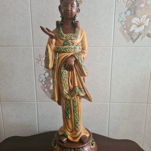 Κινεζική φιγούρα μεταχειρισμένη από πορσελάνη