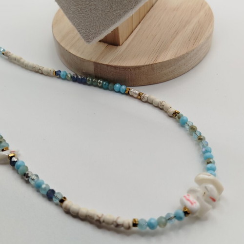 Handmade necklace with crystal, howlite, coral, shell, pearl, stainless steel new